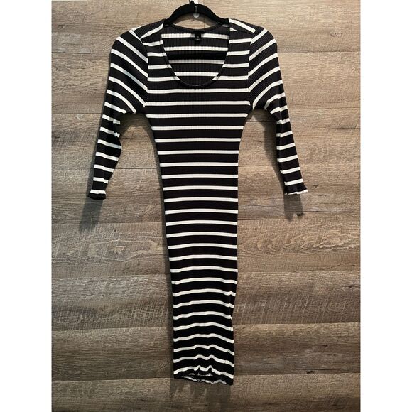 Torrid Body Con Black and White Stripe Dress Size 0 - Picture 3 of 8